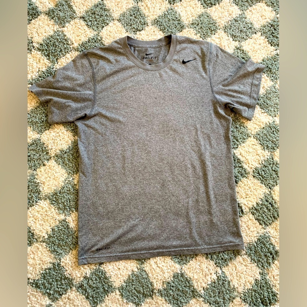 Nike Dri Fit T-shirt Workout Shirt Gray Black Size S Activewear Comfy T-shirt